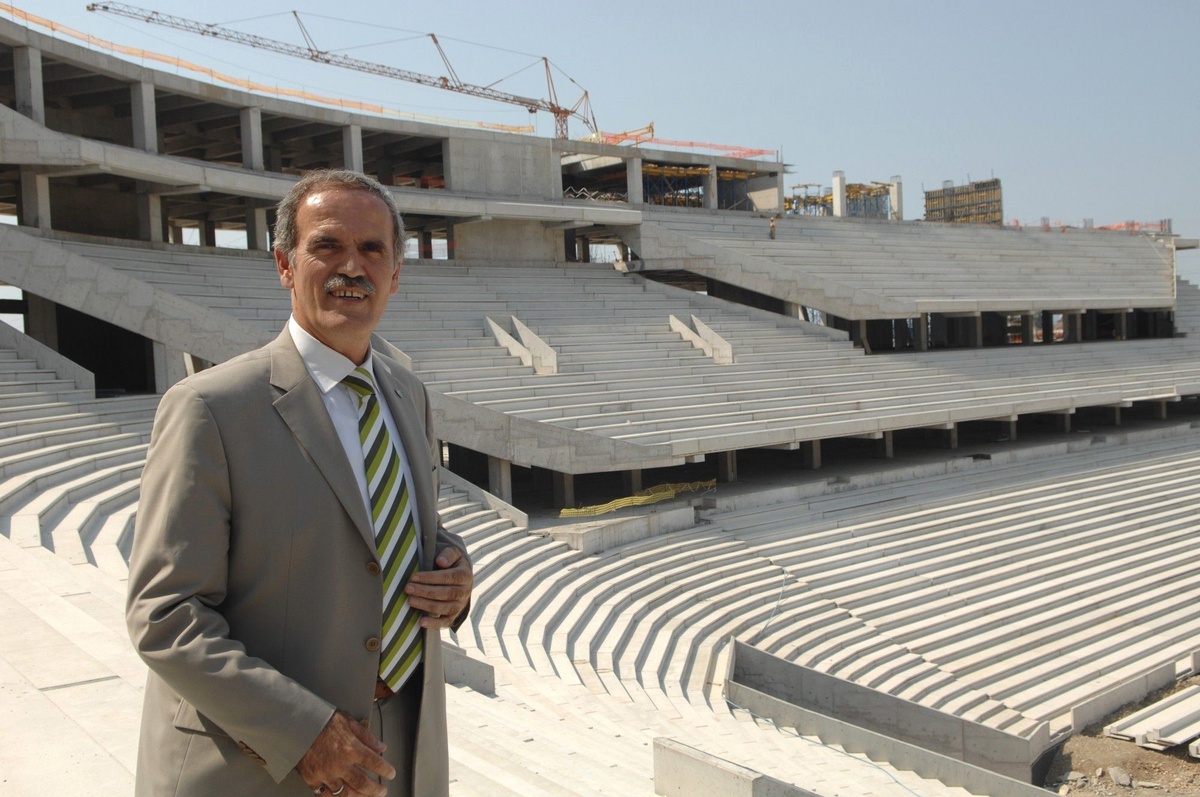 Timsah Arena Stadı\'nın İnşaat Çalışmaları
