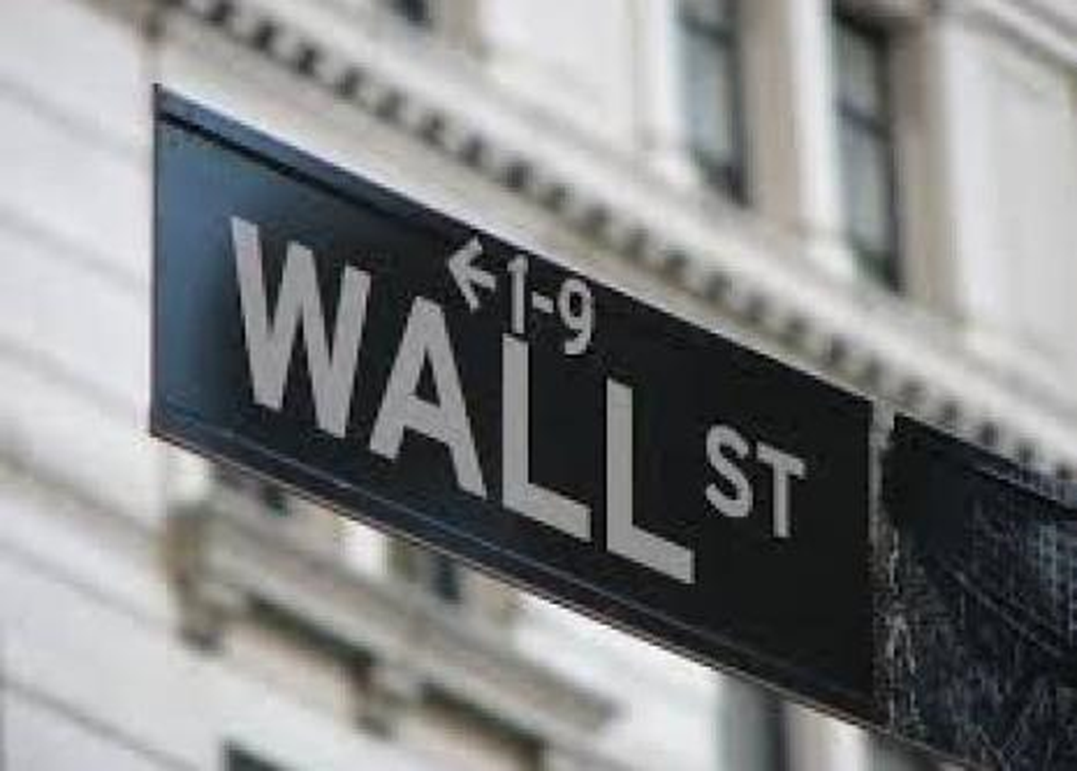 Wall Street Paraya Boğulacak