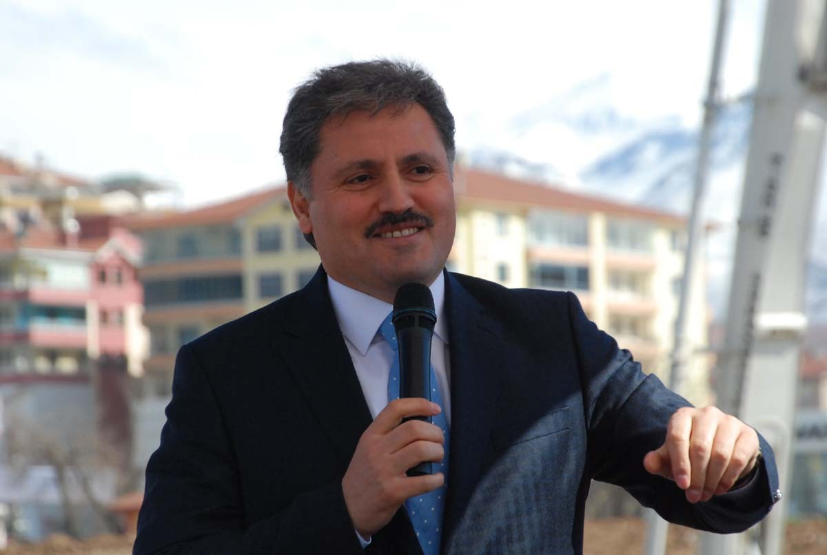 Yaşam ve Spor Merkezinin Temeli Atıldı