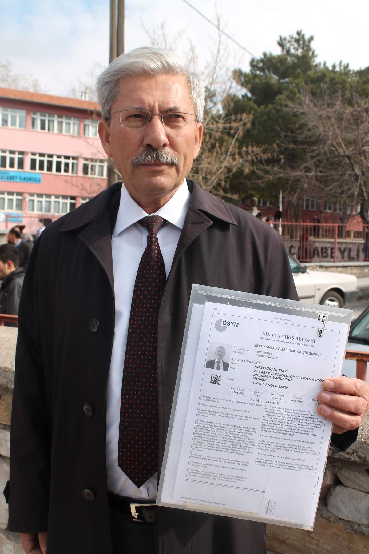 60 Yaşında Üniversite Sınavına Girdi