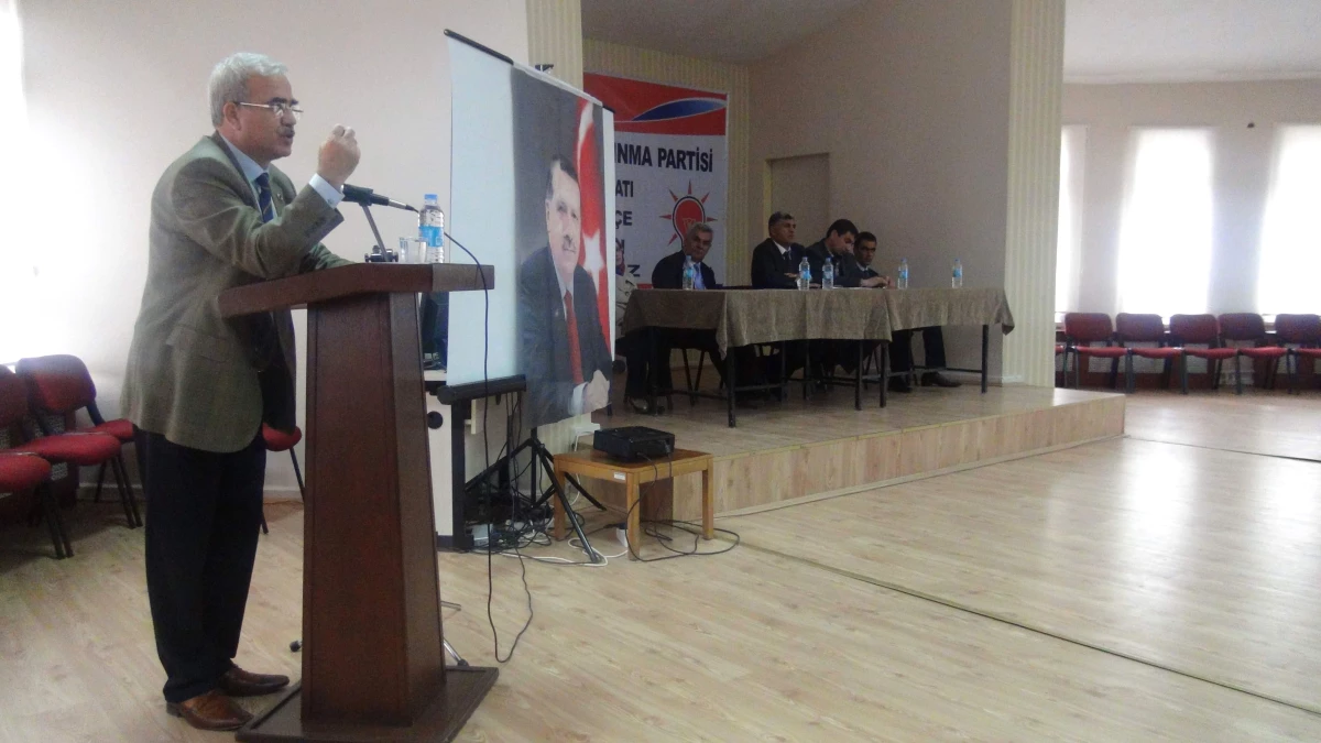 AK Parti Akçadağ İlçe Danışma Toplantısı Yapıldı