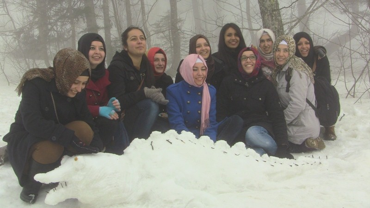 Artvin Çoruh Üniversitesi\'nden Geleneksel Kar Şenliği