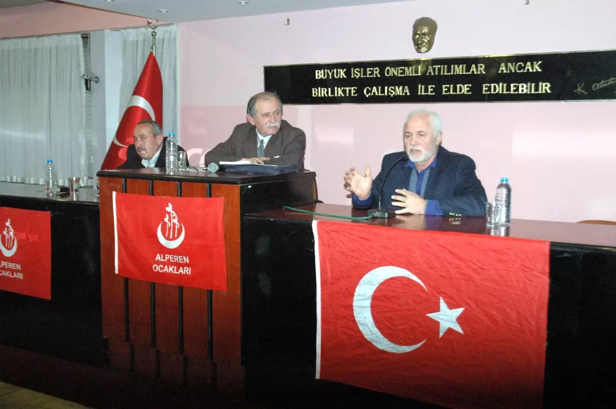 Balıkesir Alperen Ocakları Muhsin Yazıcıoğlu\'nu Andı