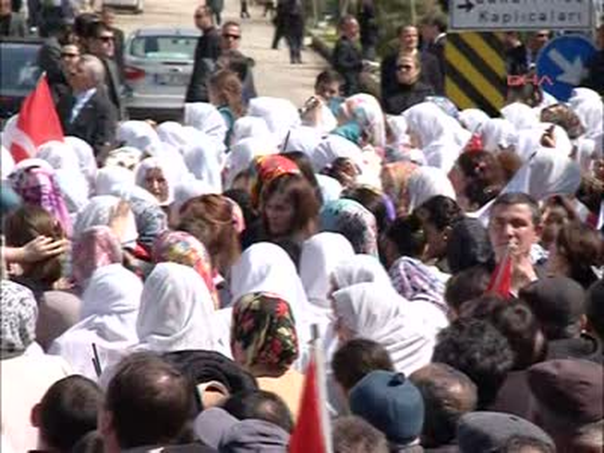 Eskişehir ) Başbakan Erdoğan, Mihalgazi\'nde Halka Hitap Etti