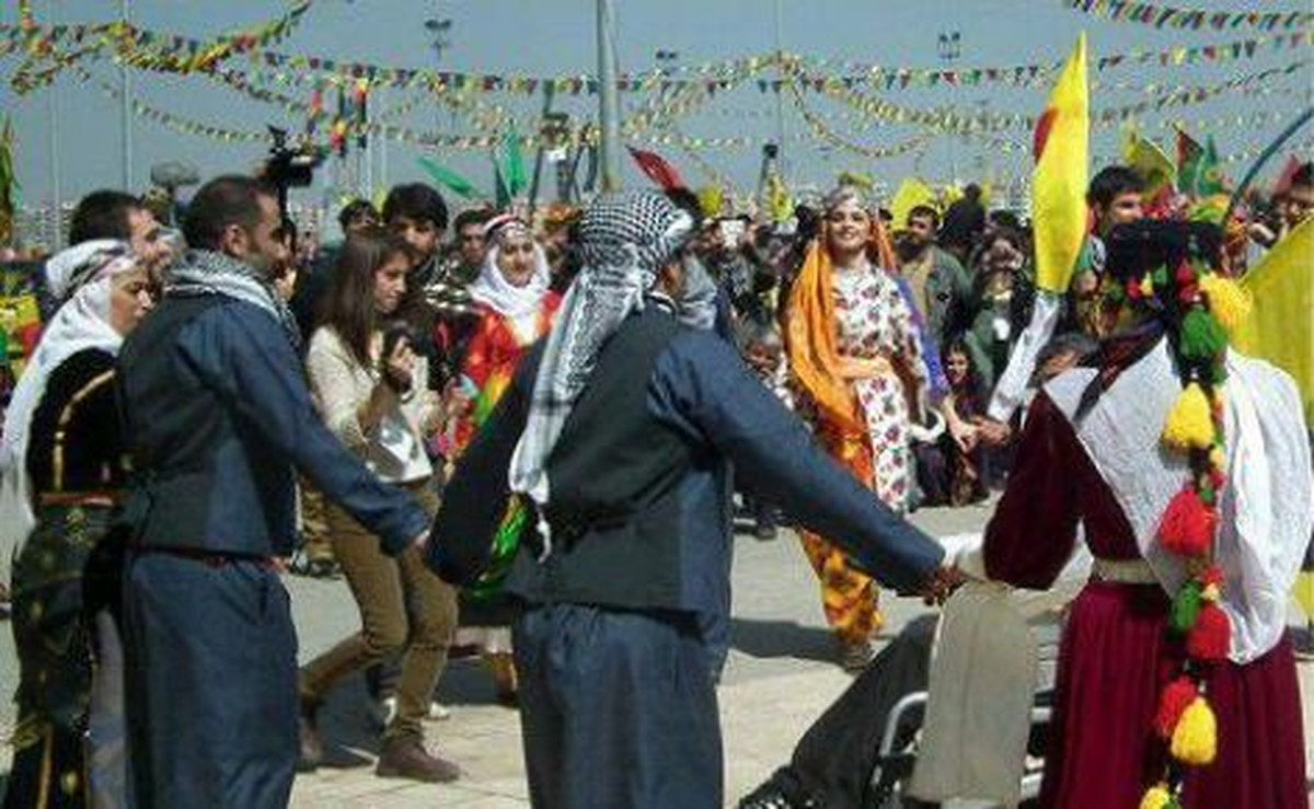Hollanda\'da Nevruz Kutlaması