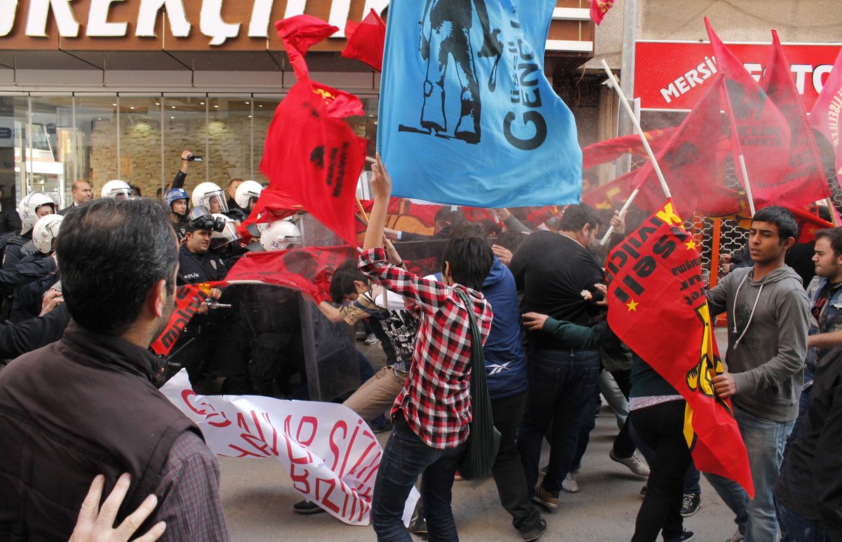 Öğrenci Eylemine Polis Müdahalesi