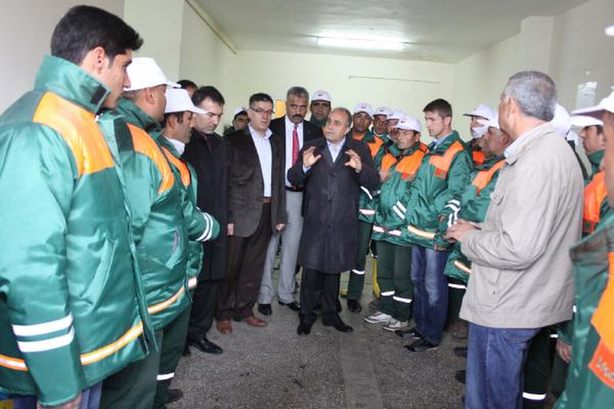 Şanlıurfa\'da 57 Kişilik Haşere Timi İşbaşında
