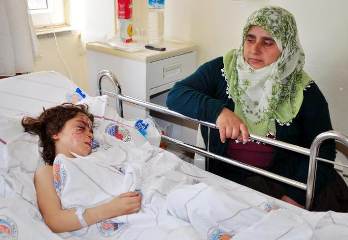 Üzerine Otomobil Düşen İkizler Kurtuldu, Sürücü Öldü (2)