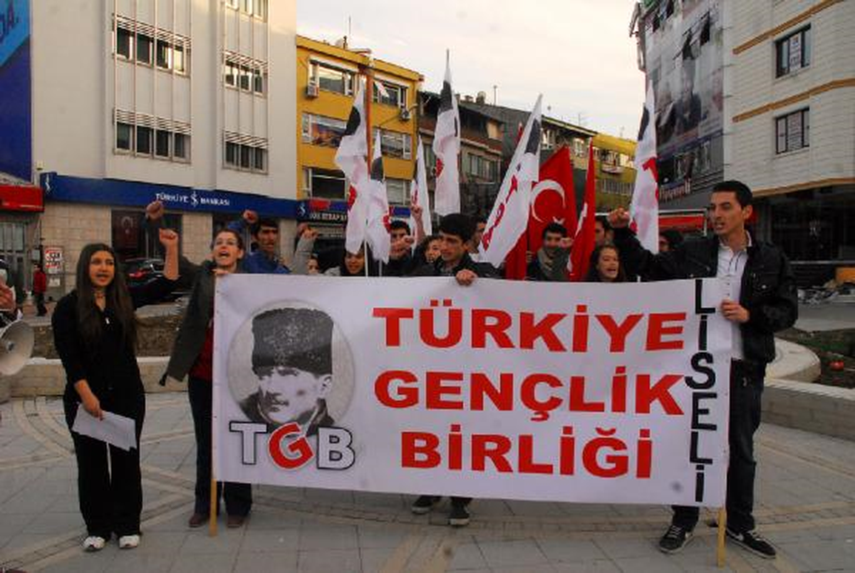 Yalova\'da Tgb\'lilerden Ygs Protestosu