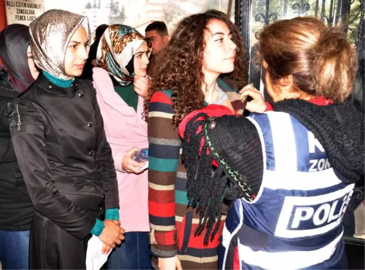 Ygs\'ye Girişte Tepeden Tırnağa Arama