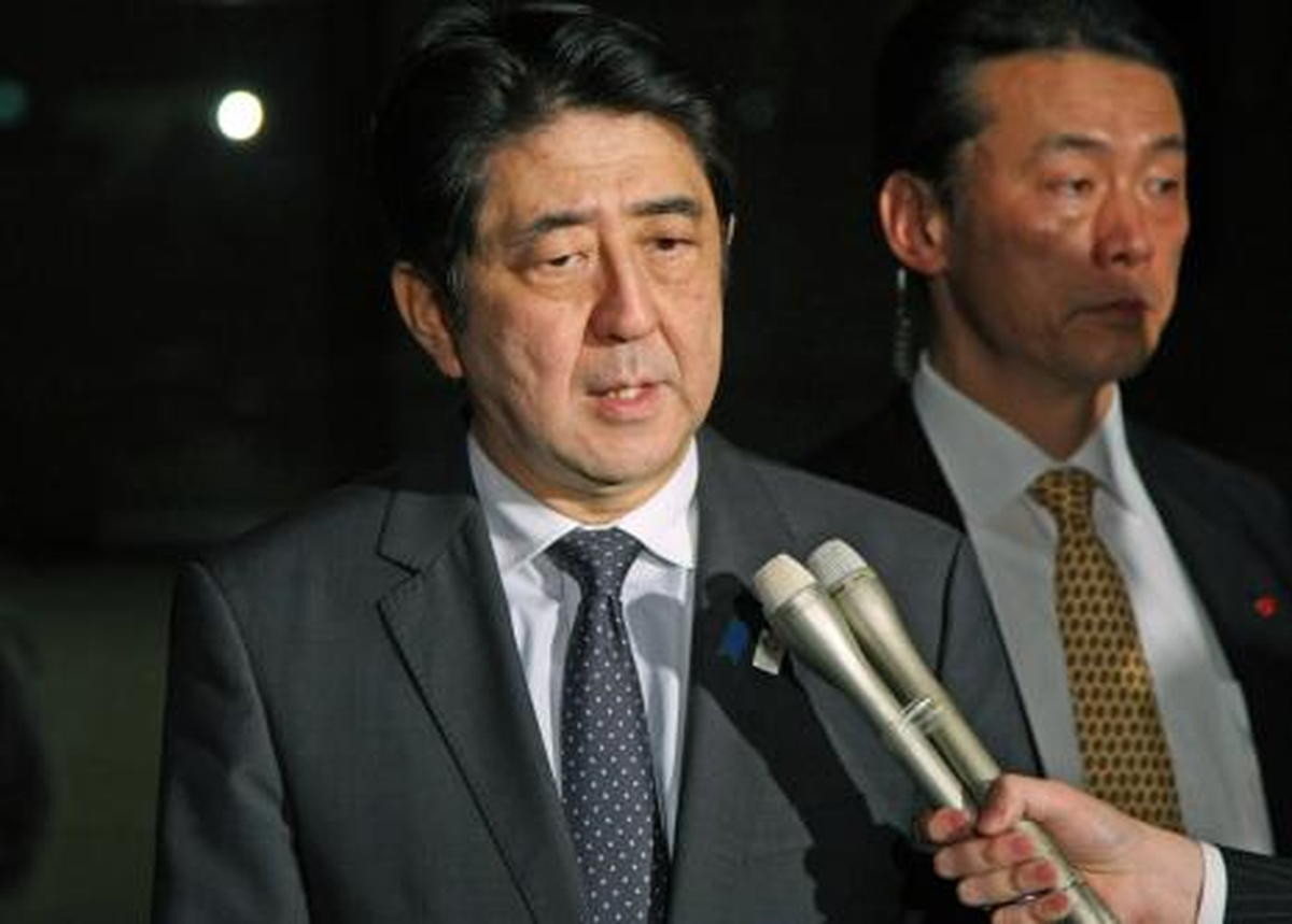 Abe\'ye Destek Düşüyor