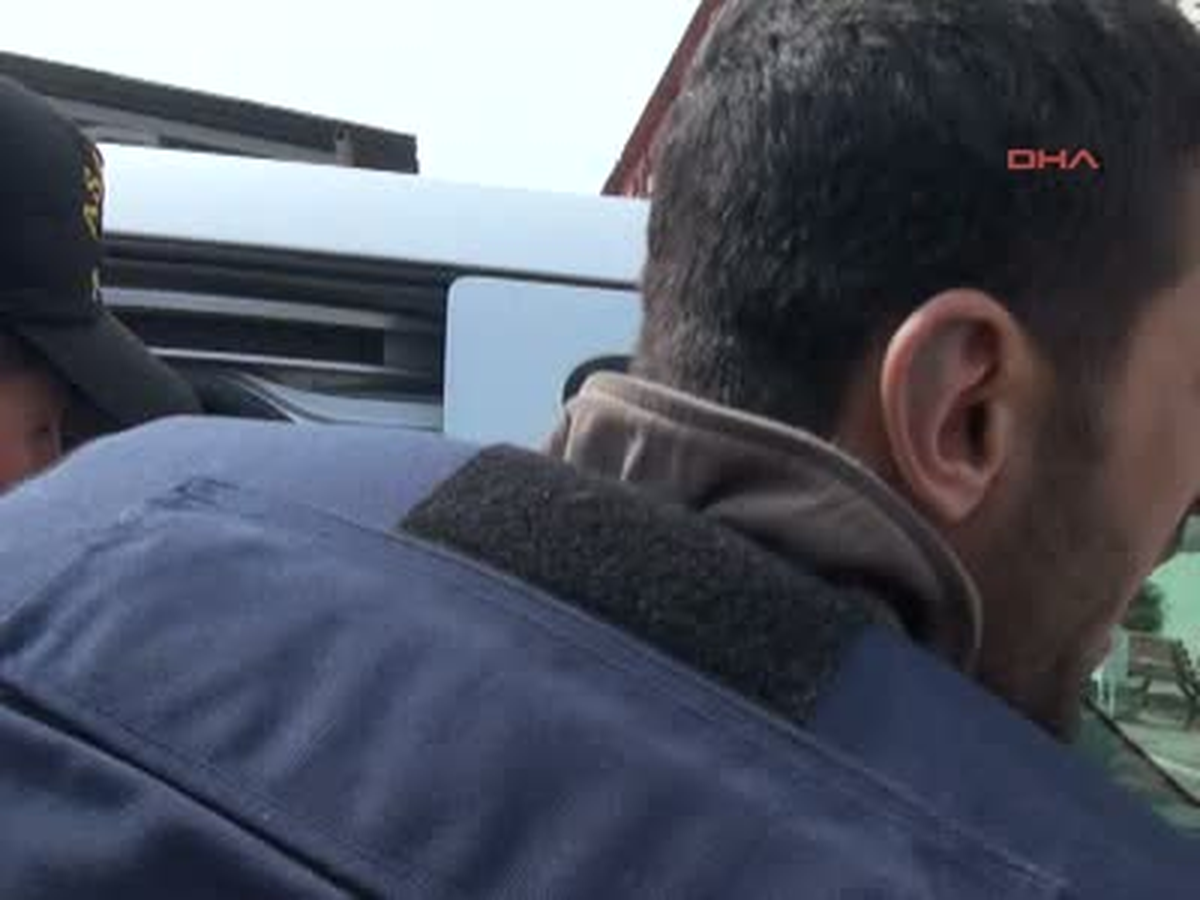 Adana Çete Üyelerini Vuran Katil Şüphelisi Çelik Yelekle Adliyeye Götürüldü Çete Üyelerini Vuran...