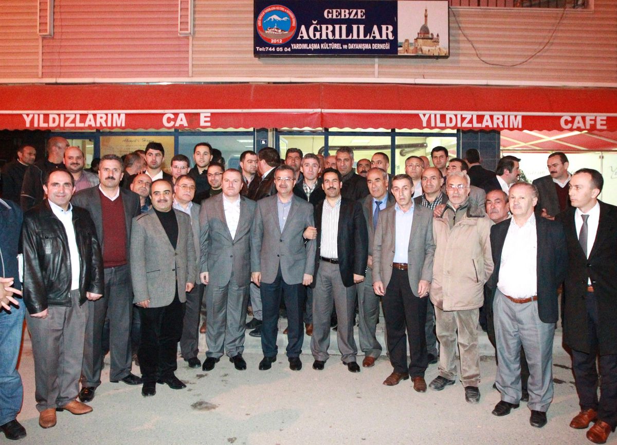 Ağrılılar Başkan Köşker\'i Ağırladı