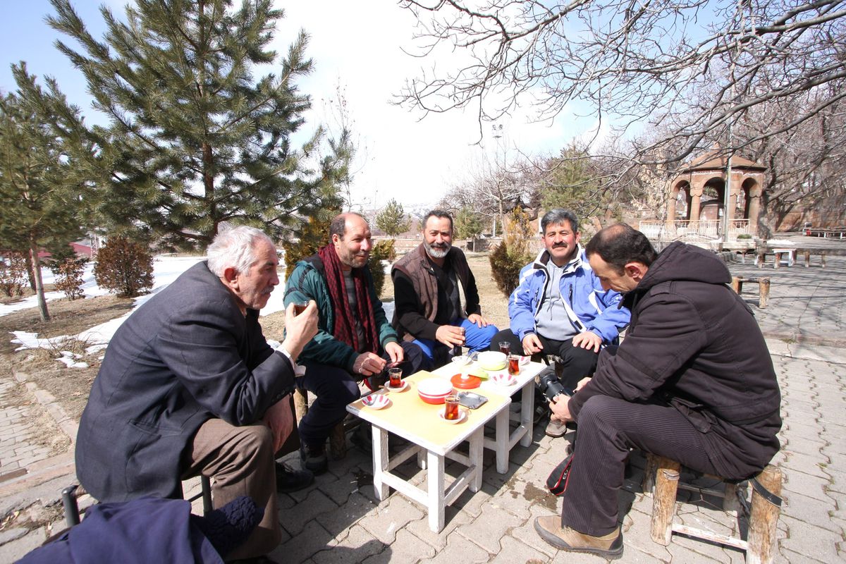 Ahlat\'ta Bahar