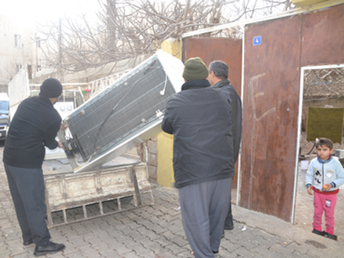 Akçakale Müftülüğü\'nden Suriyeli Ailelere Yardım