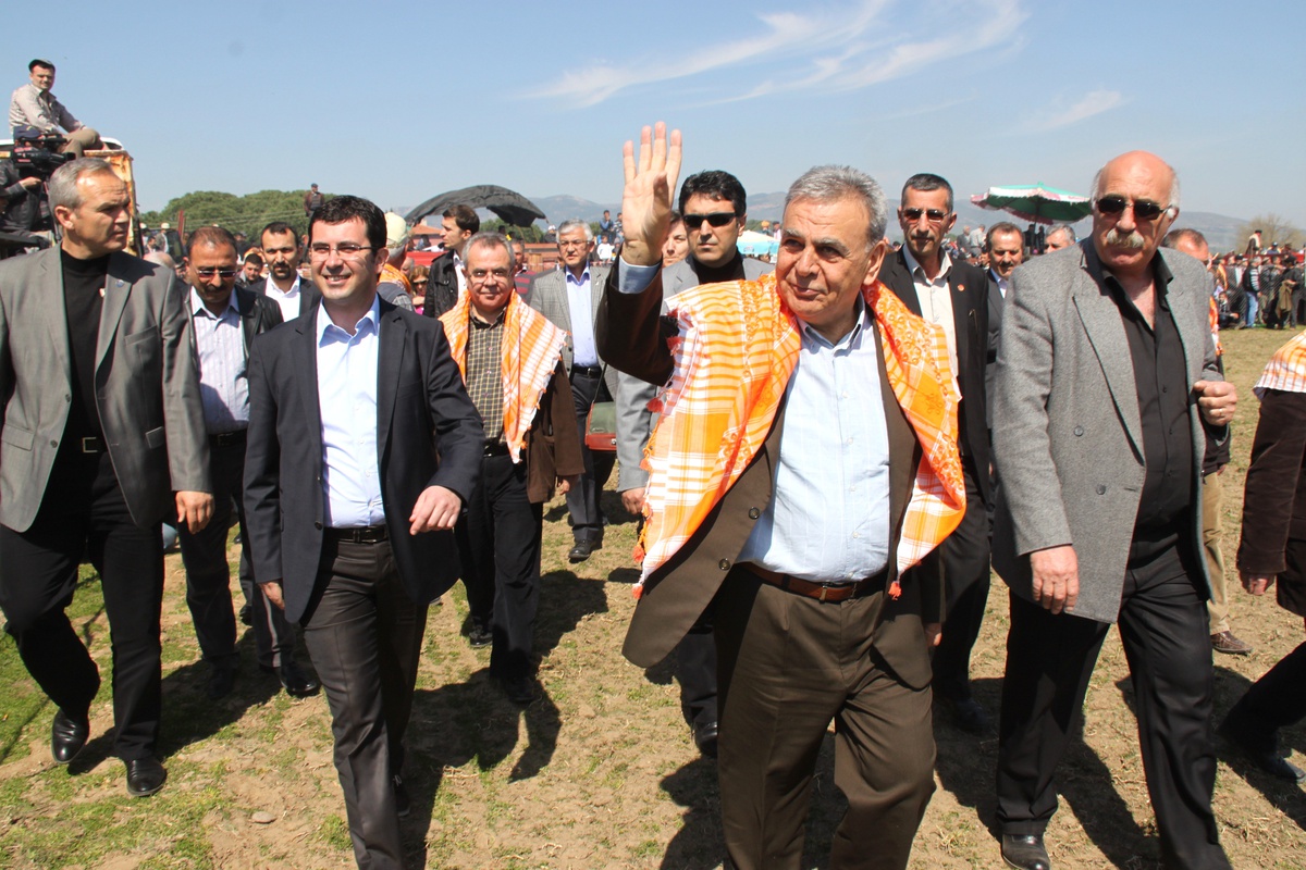 Başkan Kocaoğlu, Bergama Köyleri\'ni Ziyaret Etti