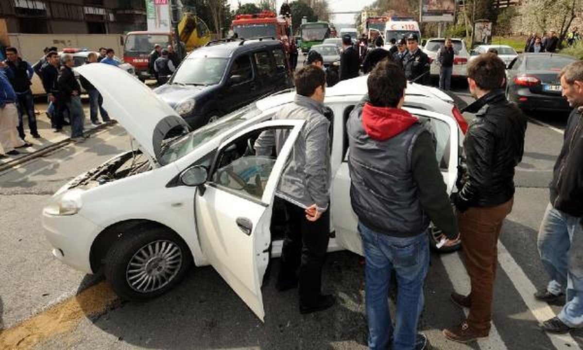 Beşiktaş\'ta Trafik Kazası: 6 Kişi Yaralandı