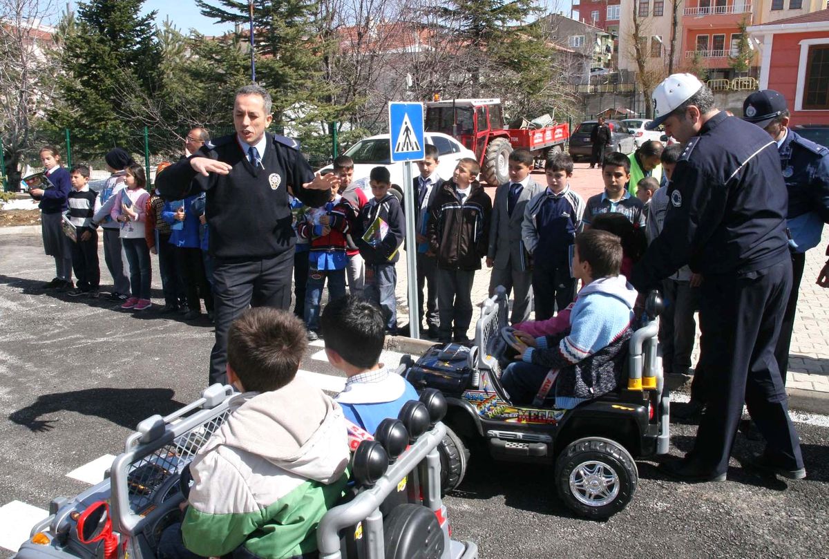 Çocuk Trafik Eğitim Parkı Hizmete Açıldı