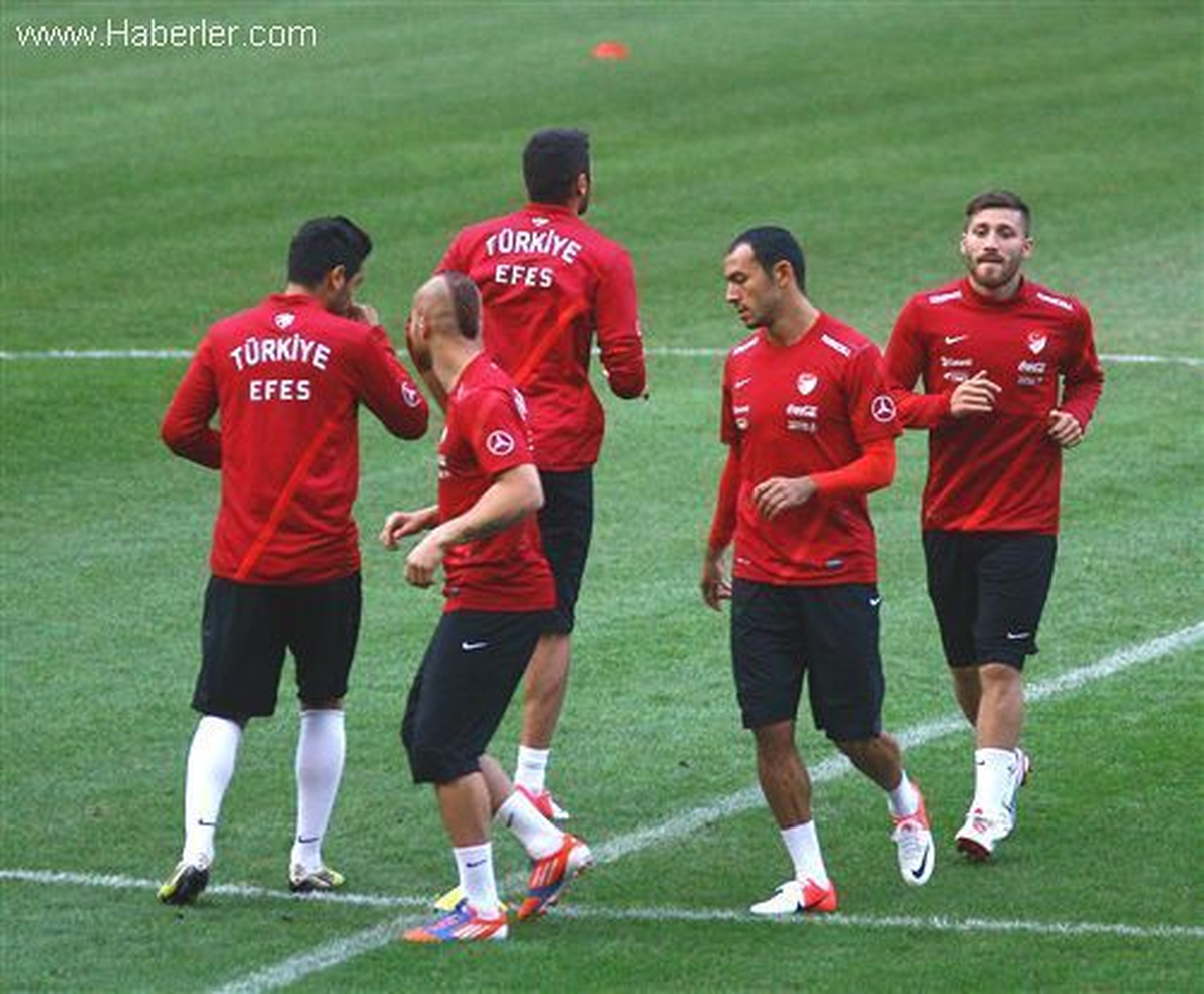 Futbol: Türkiye-Macaristan Maçına Doğru