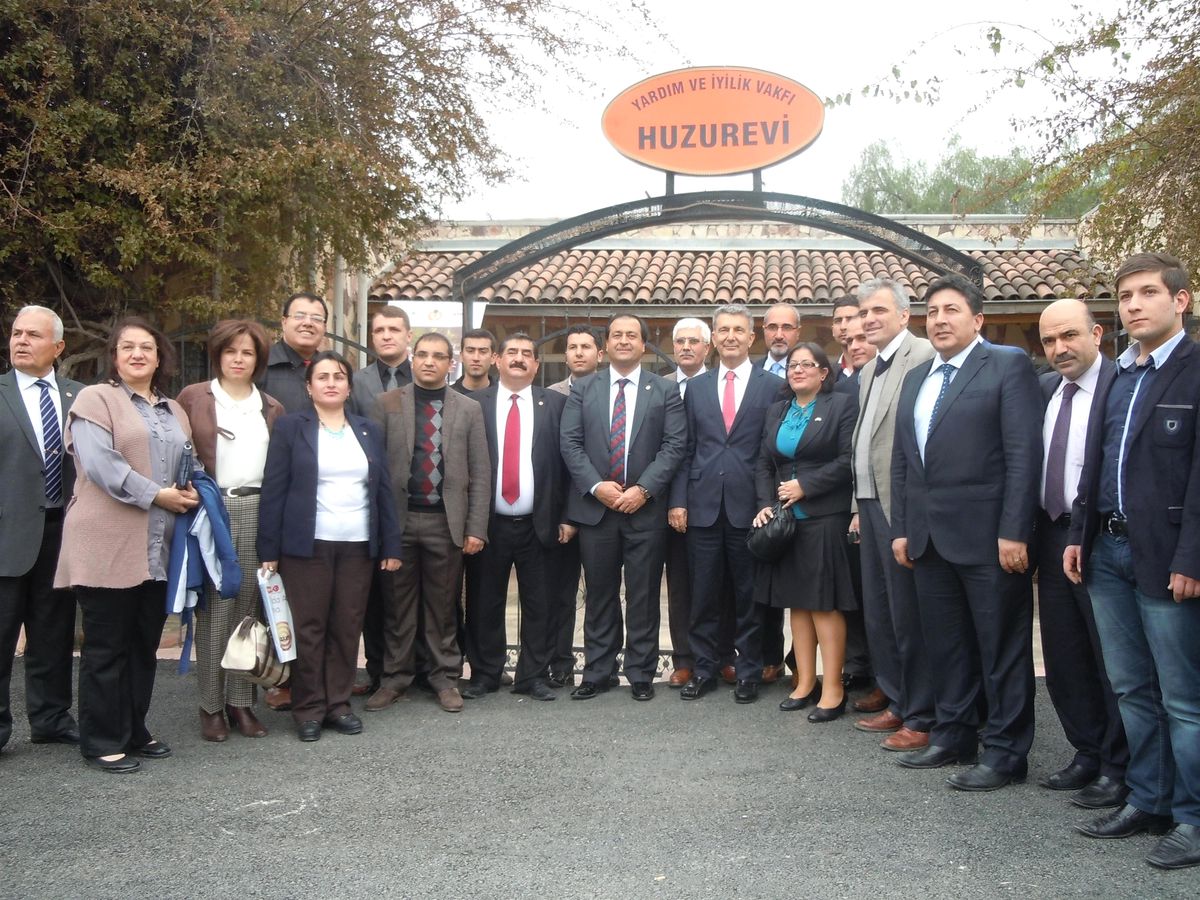 Huzurevi Sakinlerine Hoşgörü Yemeği