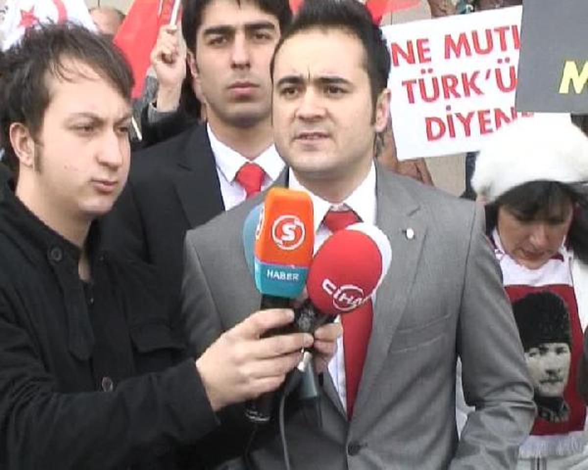 İstanbul\'daki Nevruz\'a Suç Duyurusu