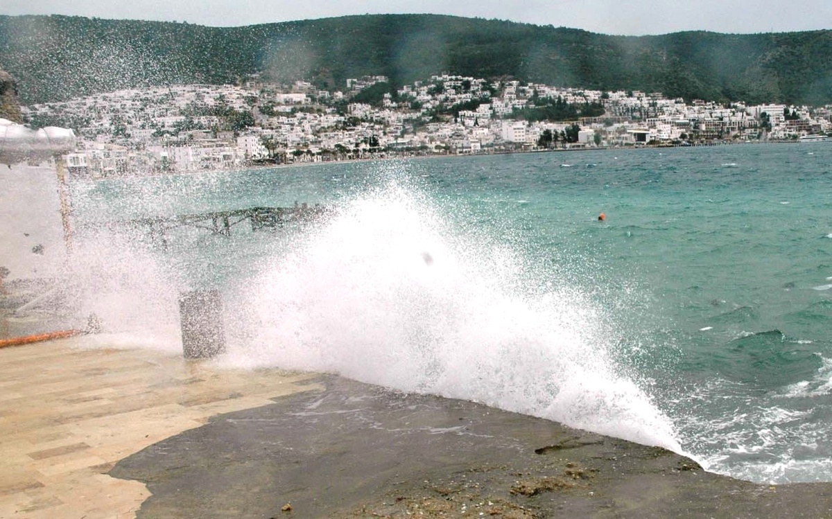 İzmir İçin Fırtına Uyarısı