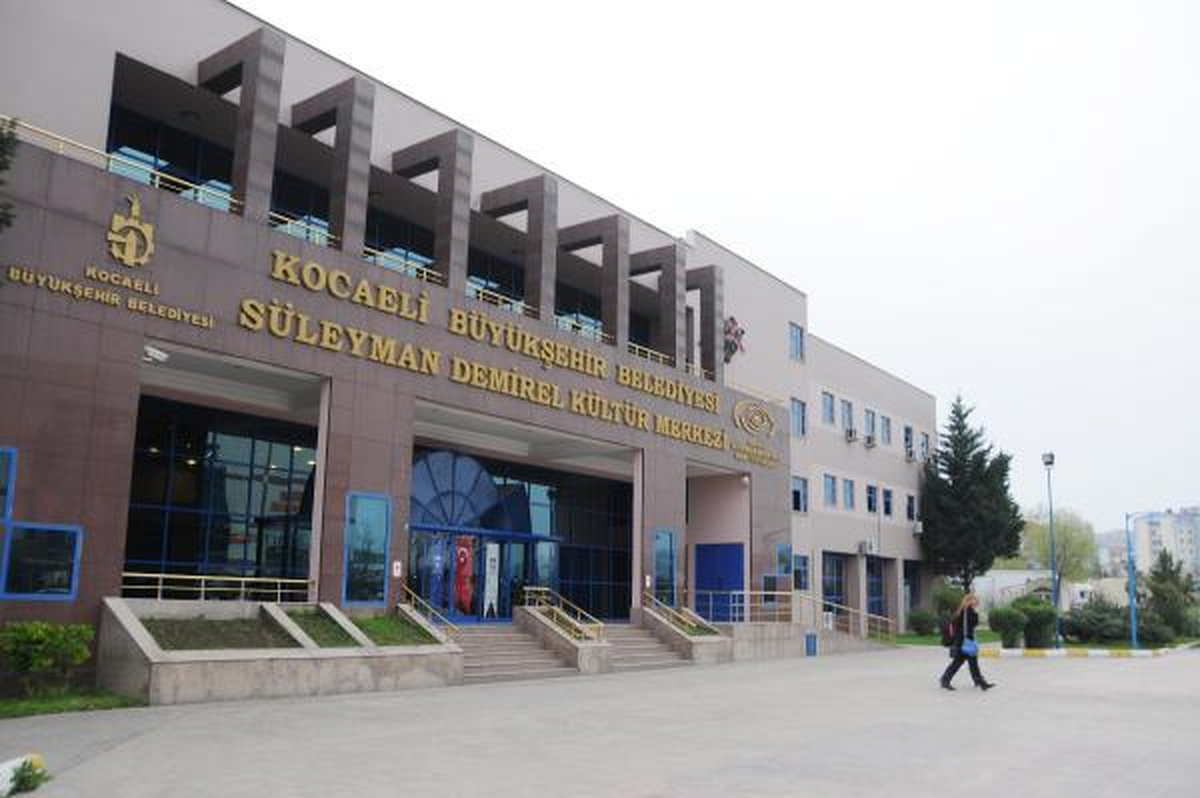 Kadınlar Tuvaletinde Gizli Kamera Şoku