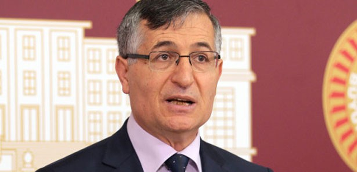 MHP\'li Yeniçeri\'nin Basın Toplantısı