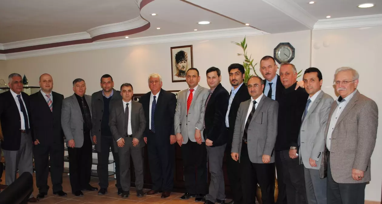 Mobilyacıların Yeni Yönetiminden Mutlu\'ya Ziyaret