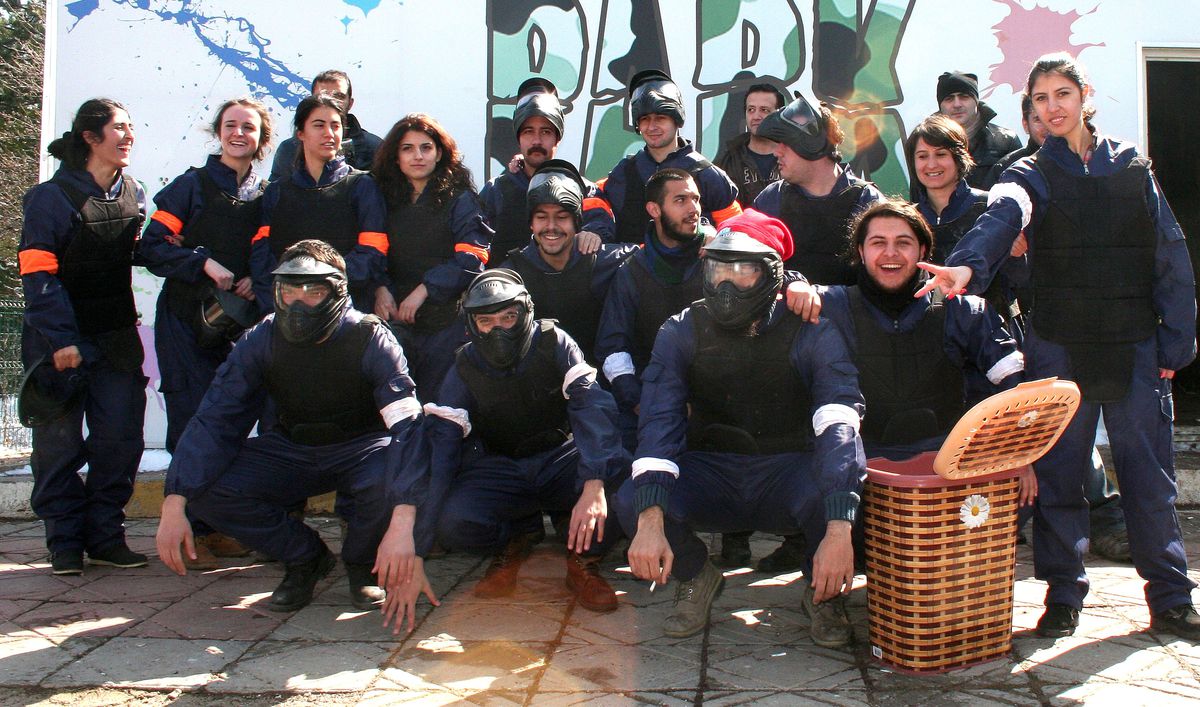 Öğrenciler Paintball\'la Stres Attı