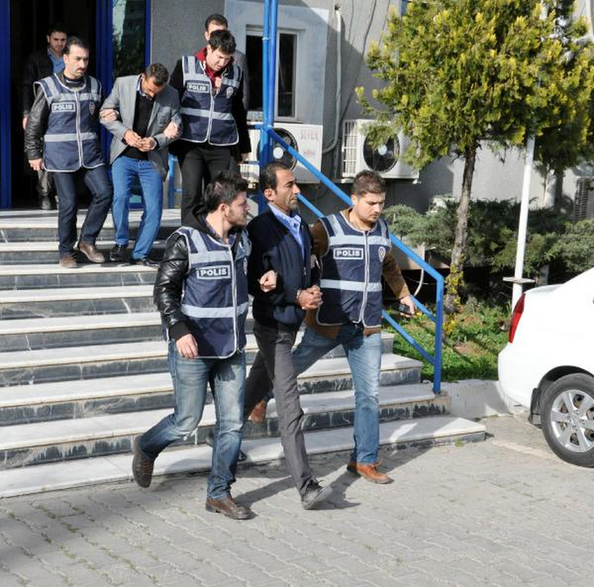 Şanlıurfa\'da Aranan 3 Firari Yakalandı