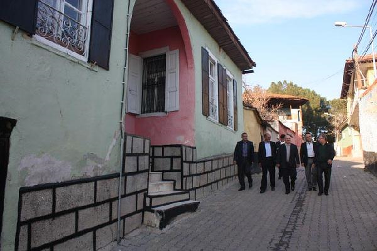 THY Yönetim Kurulu Başkanı Topçu, Kula\'yı Ziyaret Etti