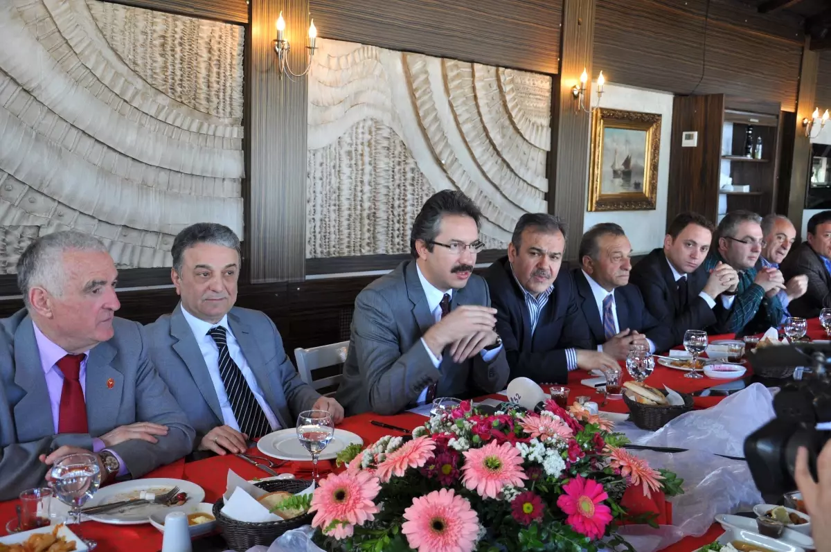 Ünal\'dan Değerlendirmeler