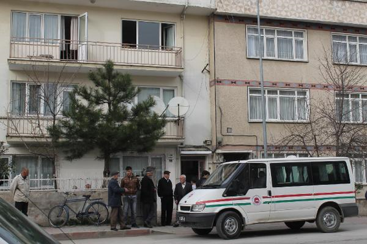 Yaşlı Adam Evinde Ölü Bulundu
