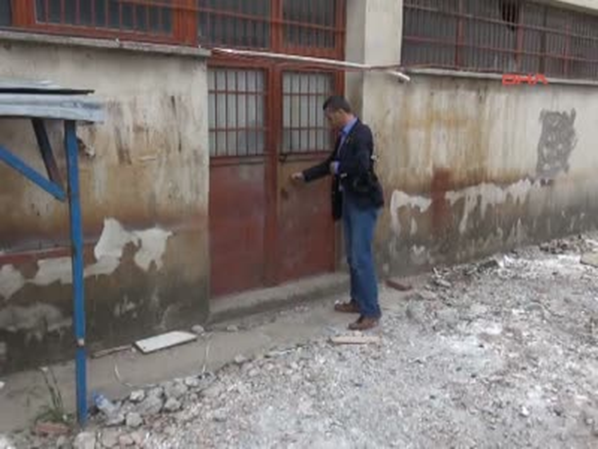 Adana Pres Makinesine Sıkışarak Ölen Çocuğun Patronuna 6 Yıl Hapis İstemi Pres Makinesine Sıkışarak...