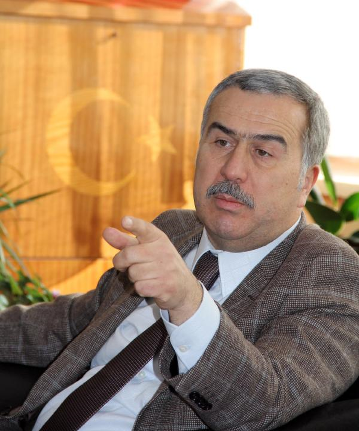 Ak Partili Demir: Özür, Türkiye\'nin Dik Duruşunun Karşılığı