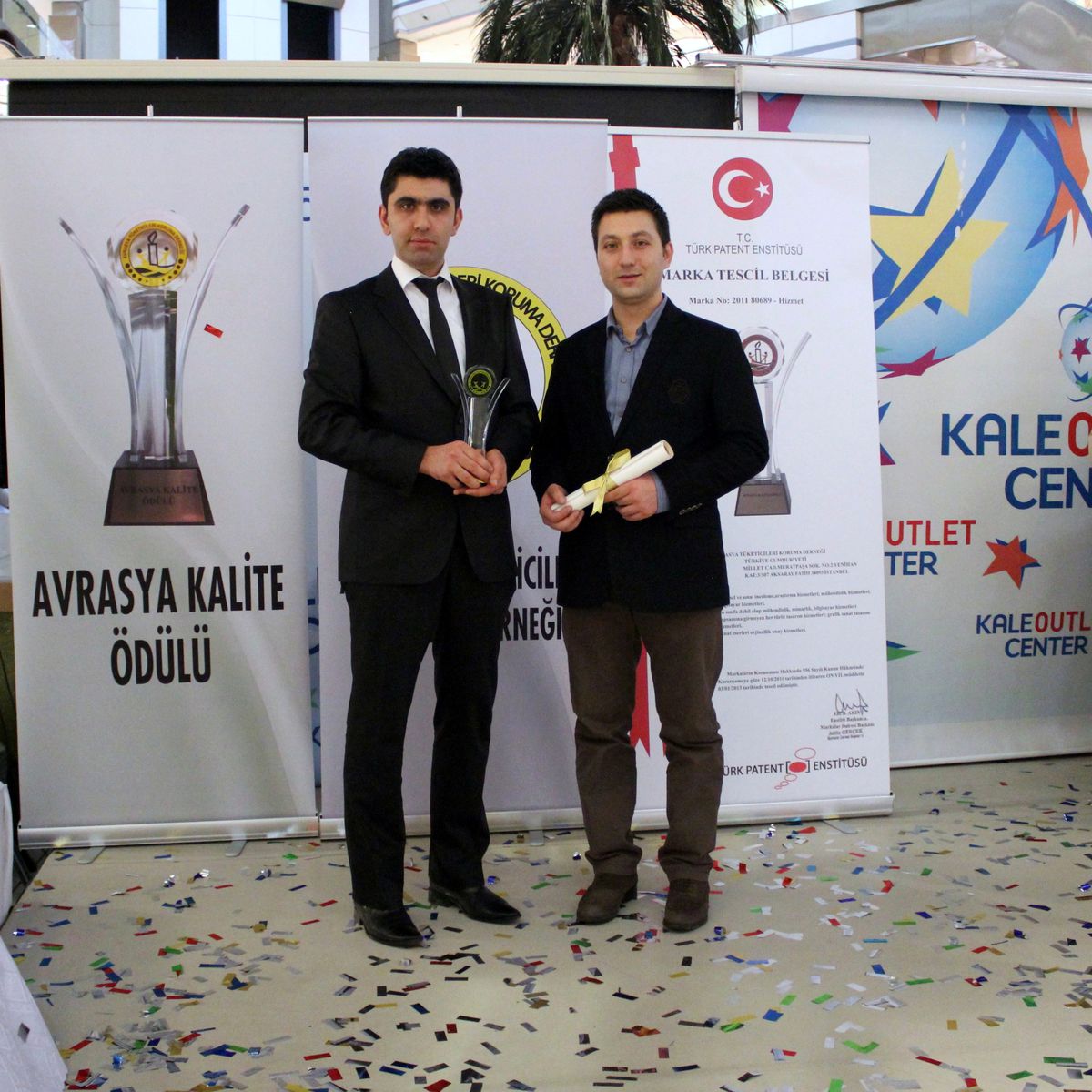 Avrasya Tüketicileri Koruma Derneği\'nden Alpino Mobilya\'ya Kalite Ödülü