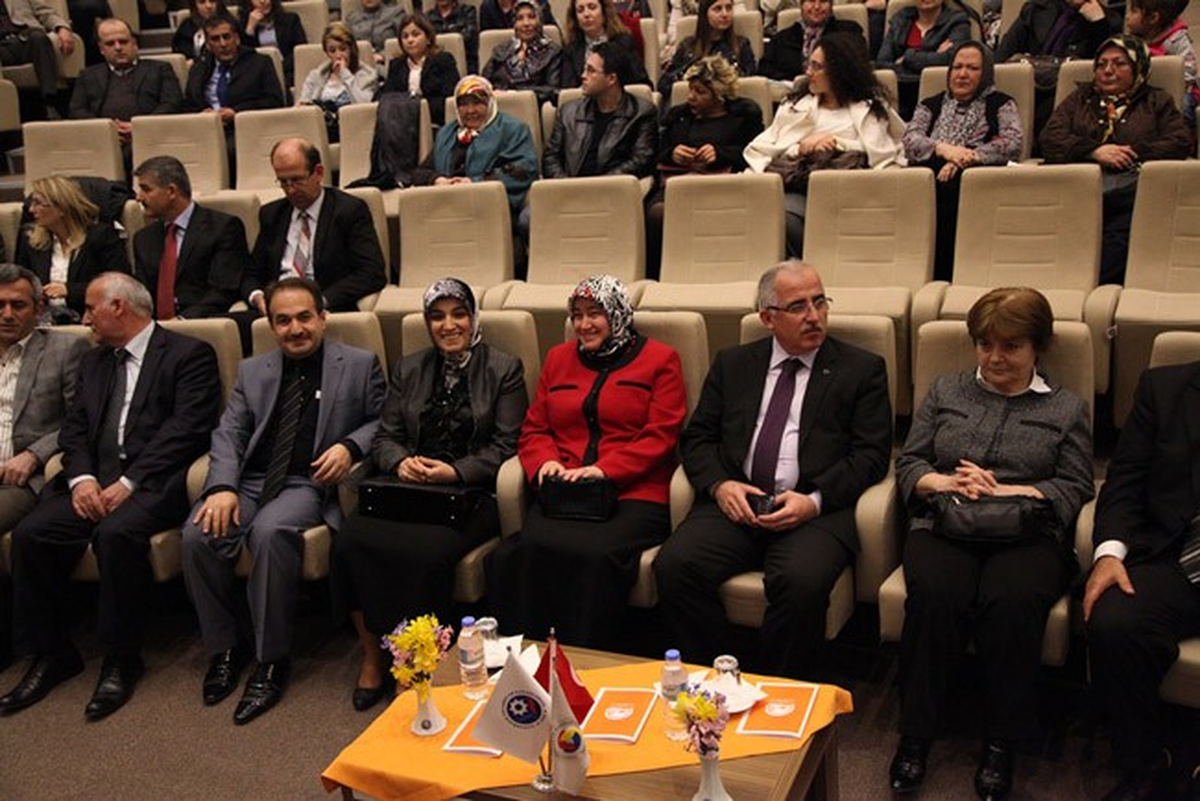 Çanakkale\'de Kadın Çiftçiler Yarıştı