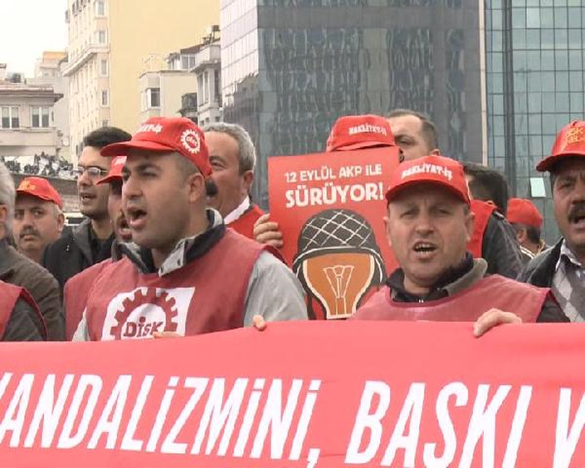 DİSK, Operasyonları Protesto Etti