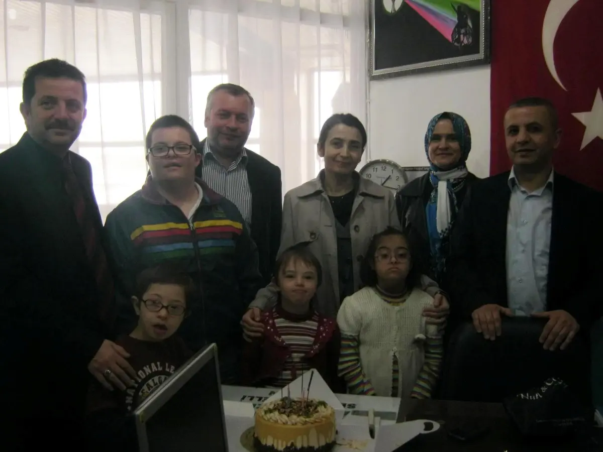 Down Sendromlu Çocuklarla Buluştular