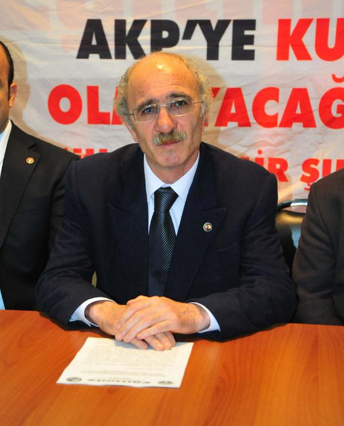 Eğitim İş\'ten Kamuda Serbest Kıyafet Eylemlerine Tepki