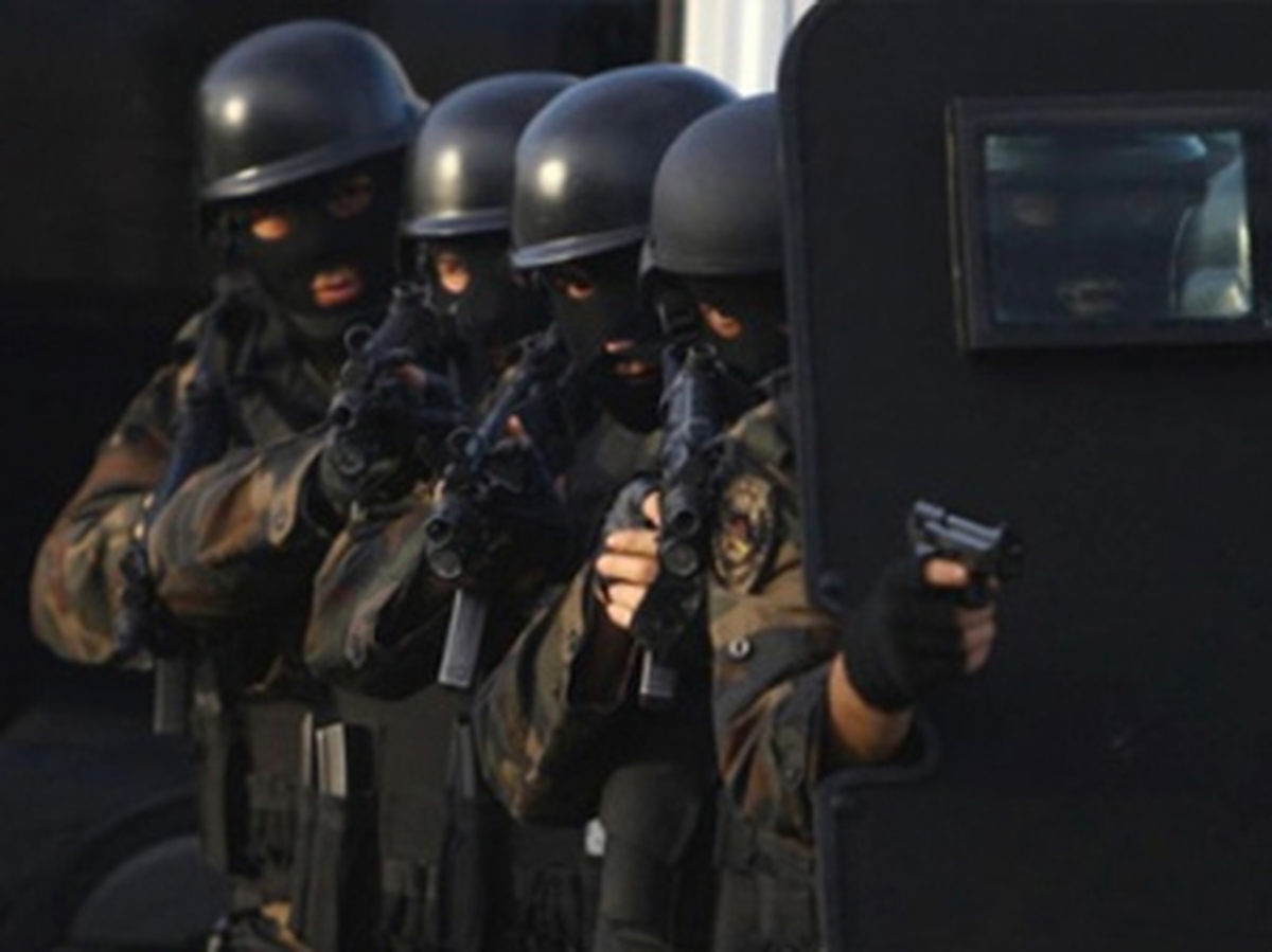 Gebze Polisinden 16 Eve Operasyon: 14 Gözaltı