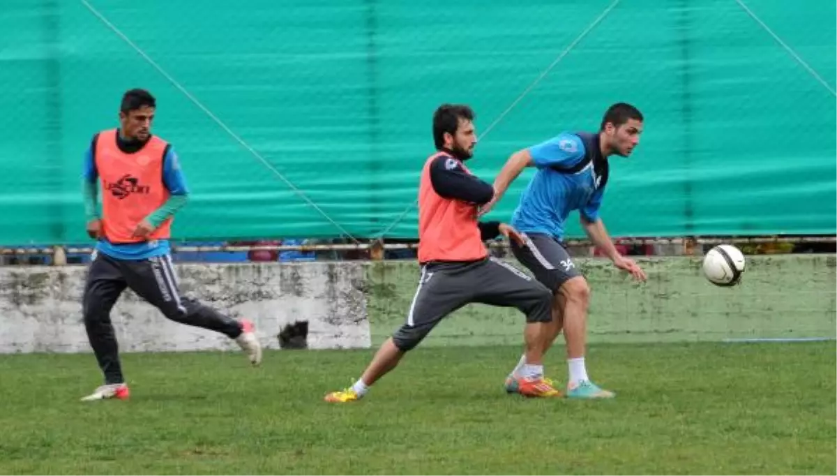 G.saray, Giresunspor\'un Kalecisine Talip