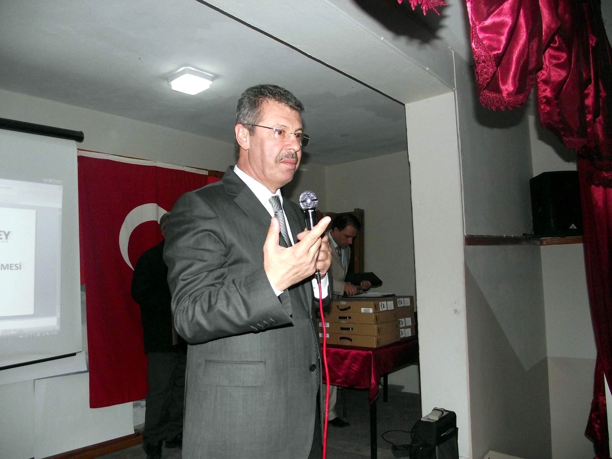 Kayseri Şeker Fabrikası Yönetim Kurulu Gemerekli Çiftçilerle Bir Araya Geldi