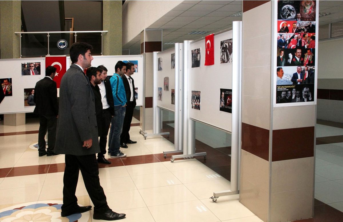 Kmü\'de Muhsin Yazıcıoğlu Resim Sergisi