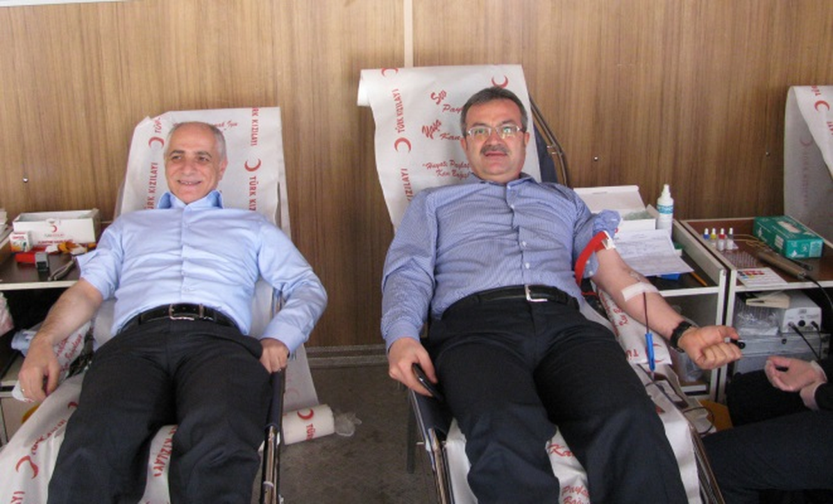 Köşker Çayırova\'da Kan Verdi