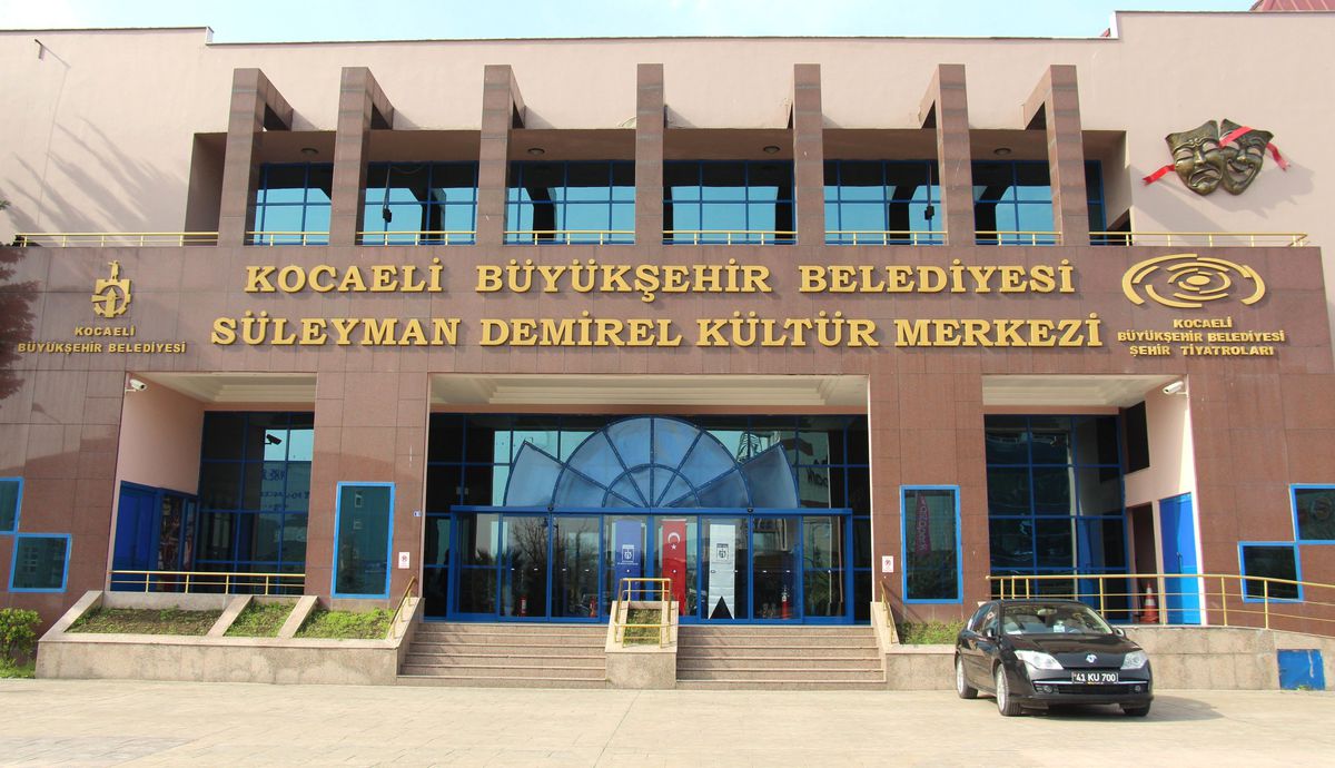 Kültür Merkezinin Tuvaletinde Gizli Kamera Şoku