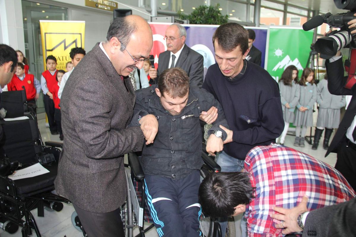 Mavi Kapaklar Onların Umudu Oldu
