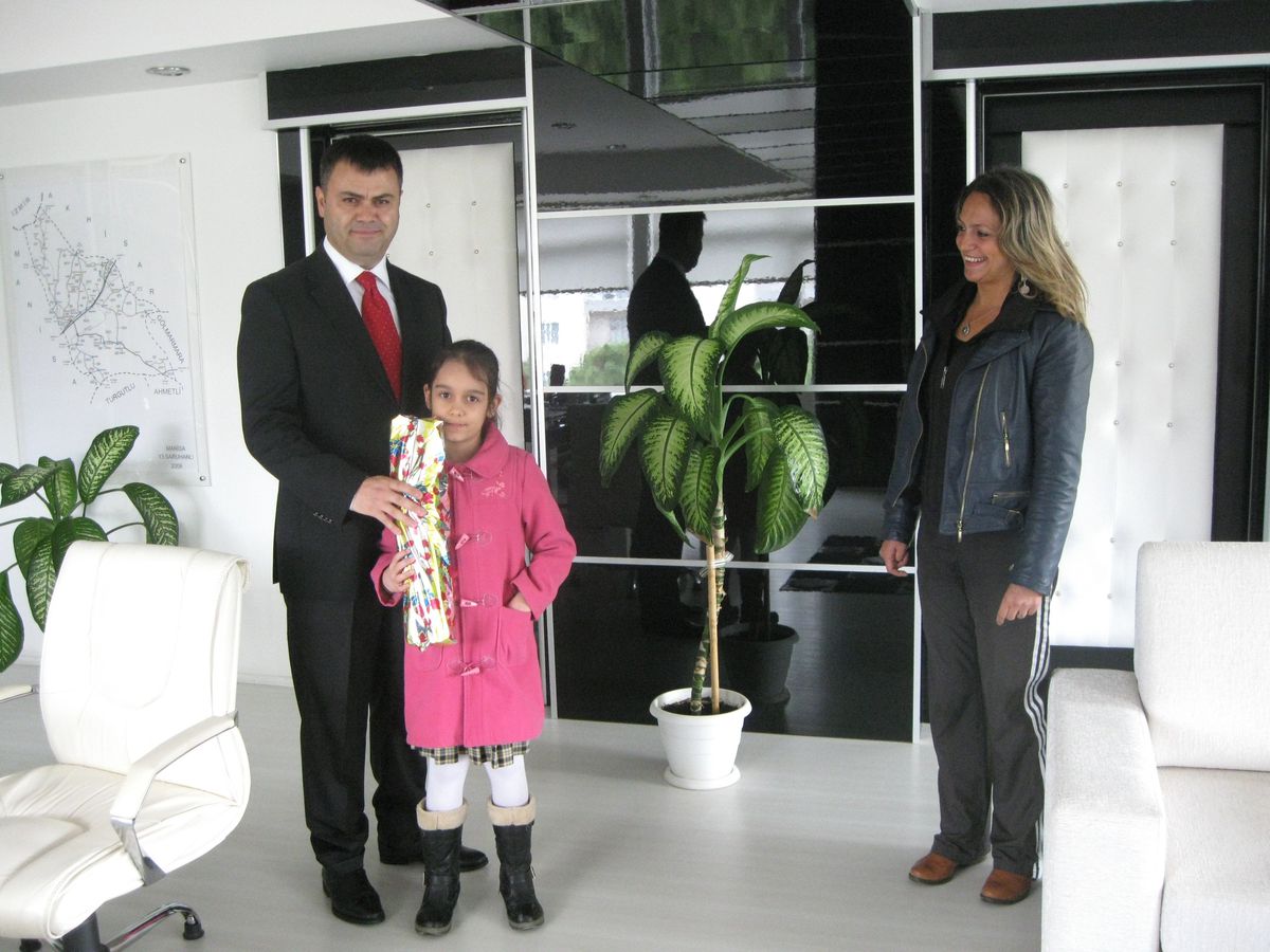 Minik Badmintoncuya Ödül