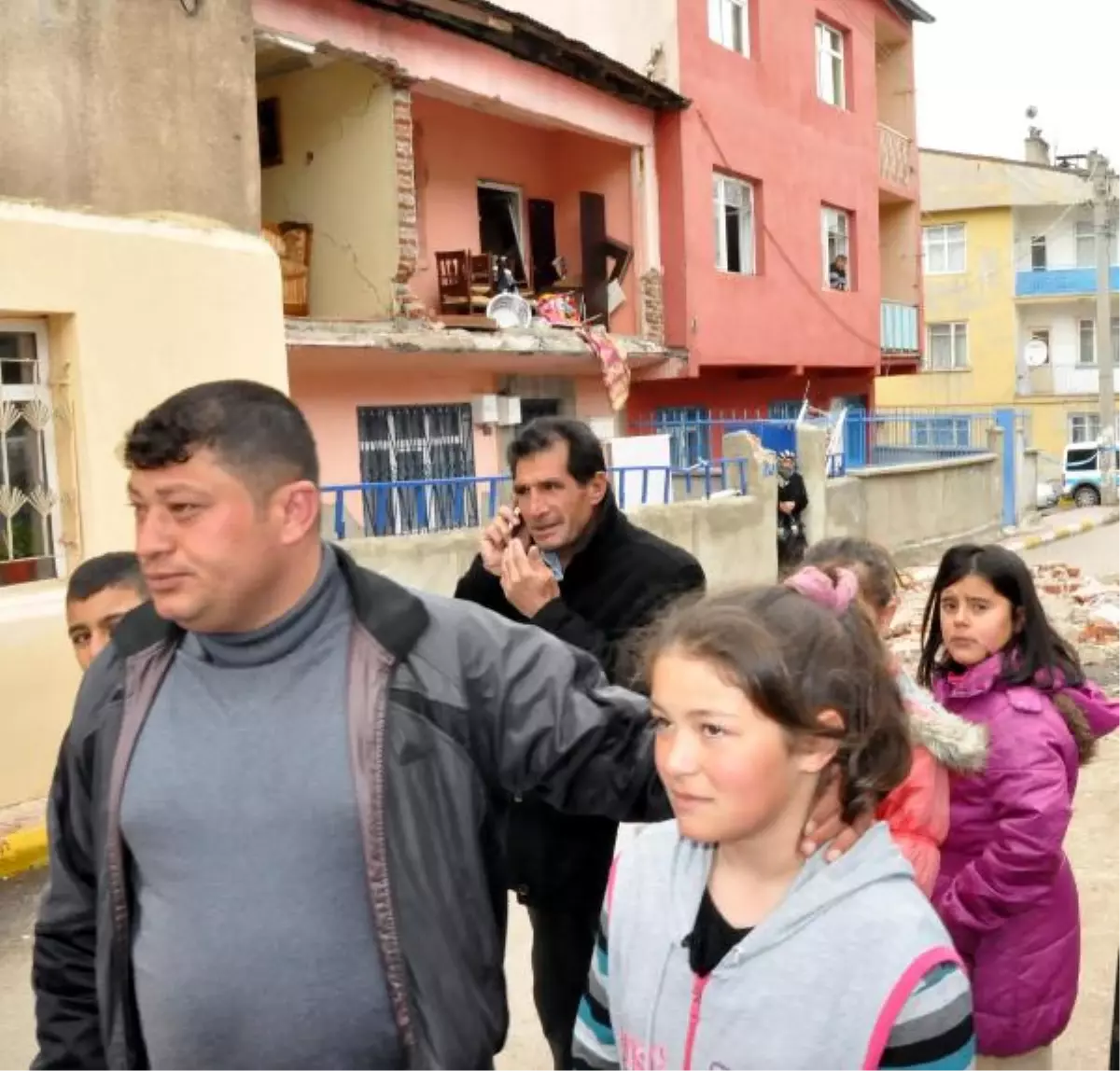 Mutfaktaki Tüp Patladı: 9 Yaralı